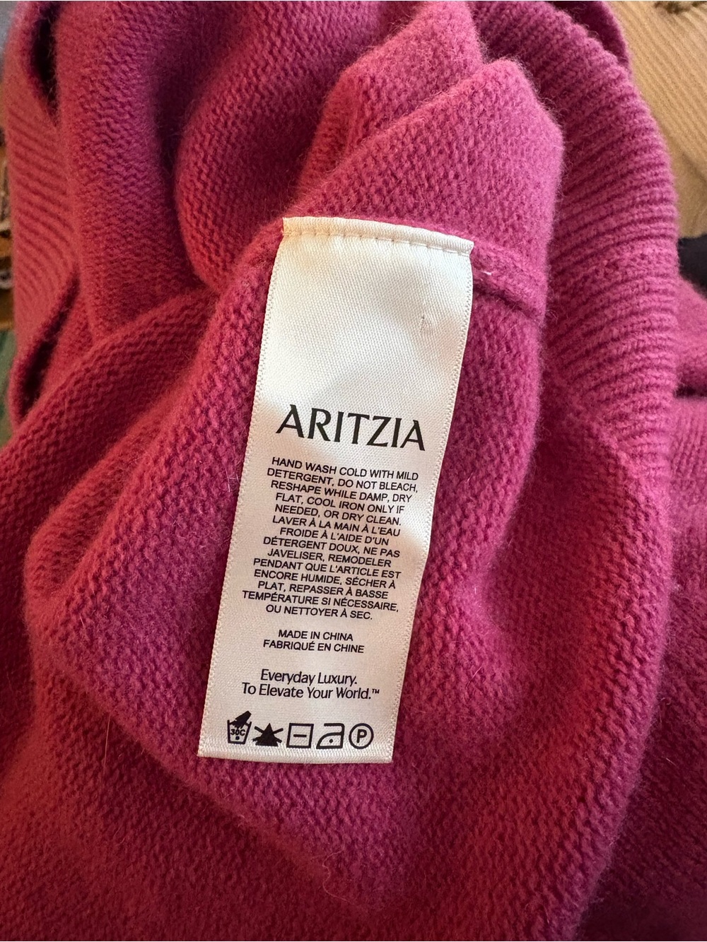 Aritzia Cashmere Relaxed Crew Sweater - Picture 6 of 7